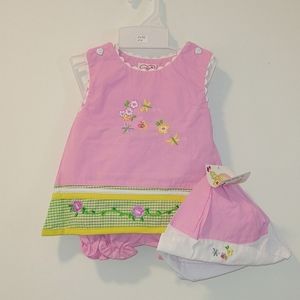 Girls 3 Piece Dress Set, New With Tags. Dress, Bonnet, and Bloomers